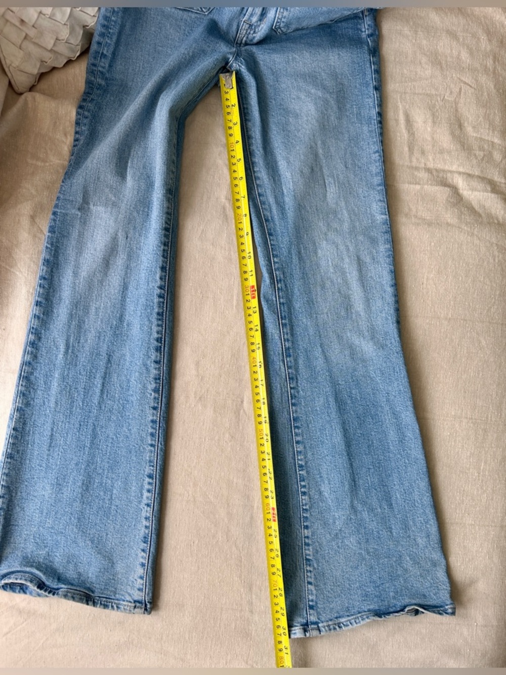 Women’s GAP 70s flare light- medium wash denim jeans, vintage inspired, size 26 - Picture 5 of 10